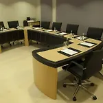 Ξενοδοχείο με διαμερίσματα The Leos 4*