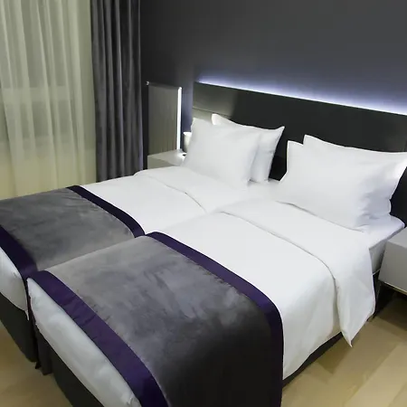 Aparthotel The Leos