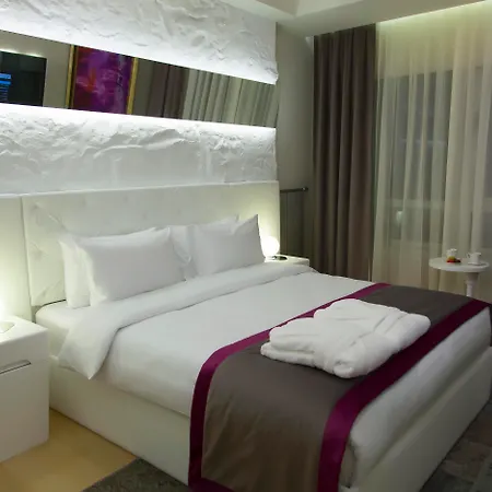 The Leos Aparthotel