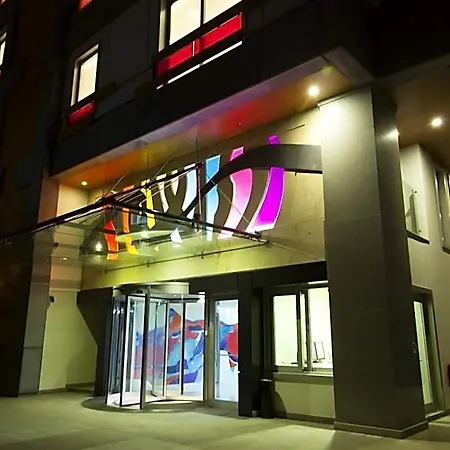 The Leos Apartmanhotel 4*