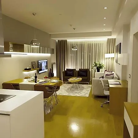 The Leos Apartmanhotel