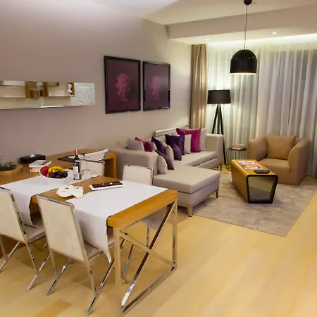The Leos Hotel apartamentowy 4*